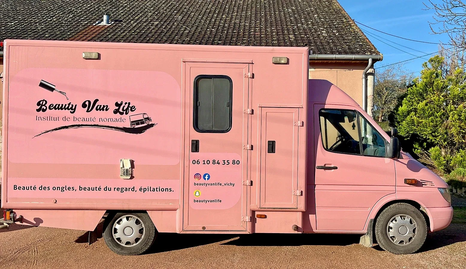 Beauty van Life - Onglerie Vichy - OneBooking