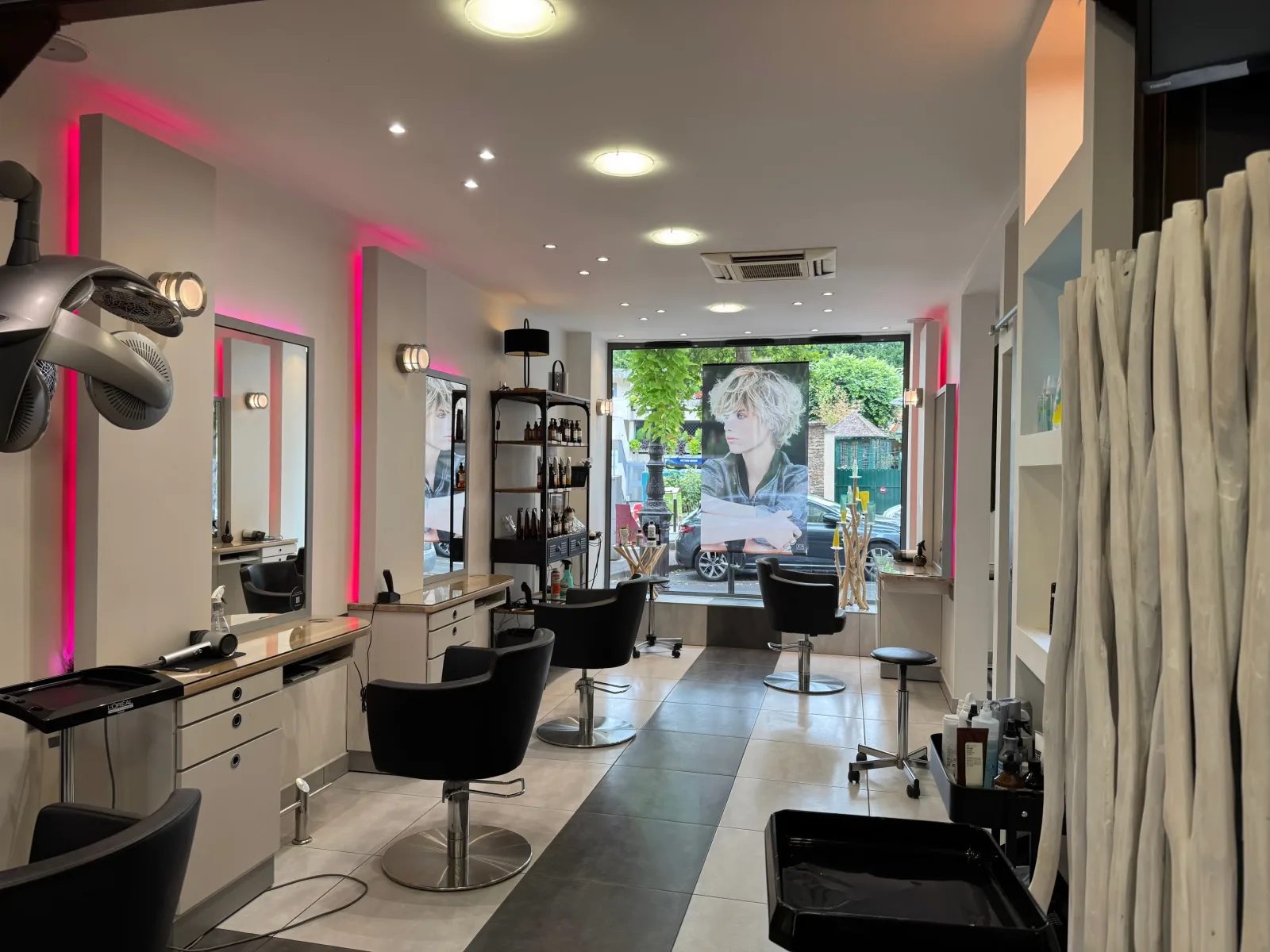 VOGUE COIFFURE - Coiffure Melun - OneBooking