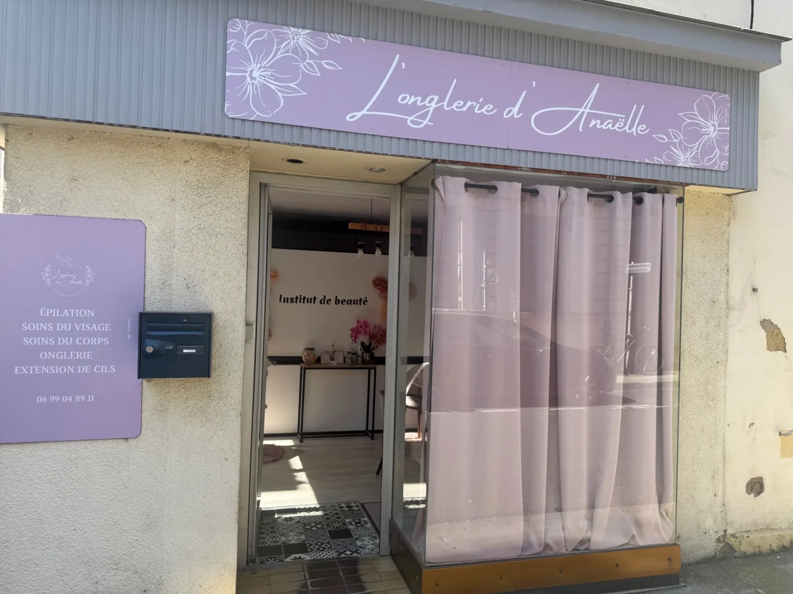 Les Ongles d’Anaëlle - Onglerie Moulins - OneBooking