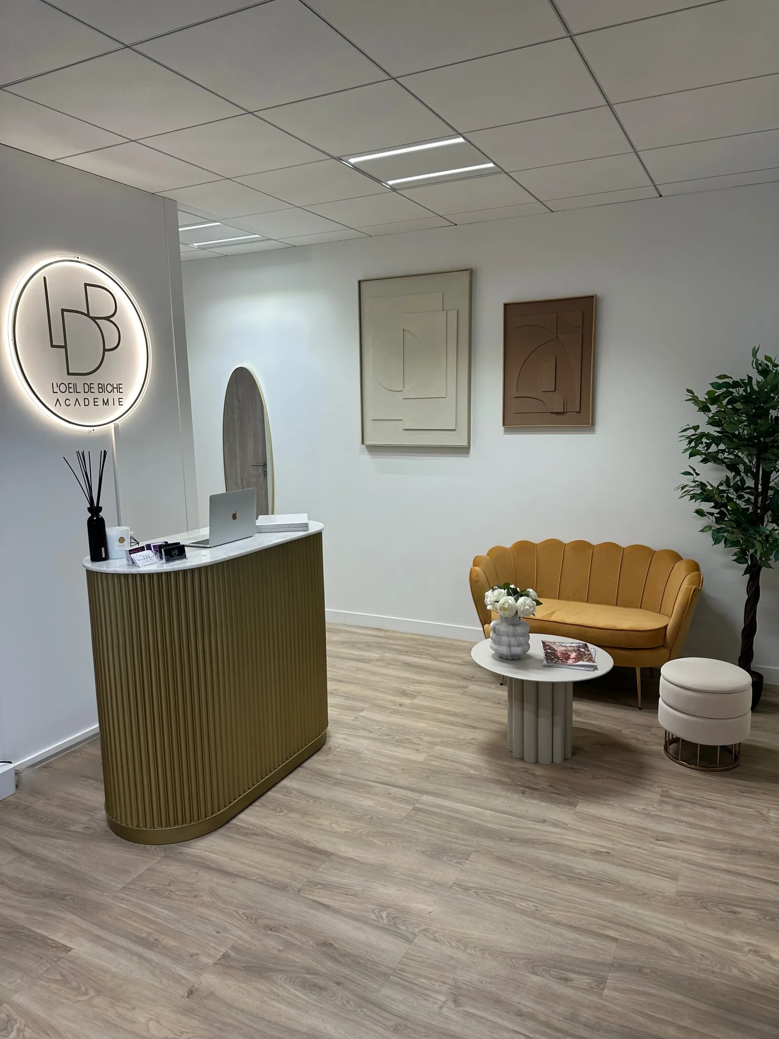 L’oeil de Biche - Institut de beauté Vaulx-Milieu - OneBooking