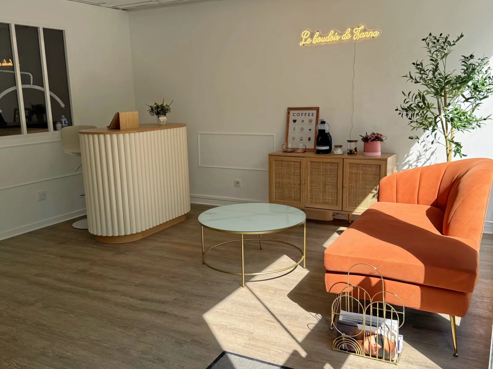 Le boudoir de Janna - Sourcils & cils Blois - OneBooking