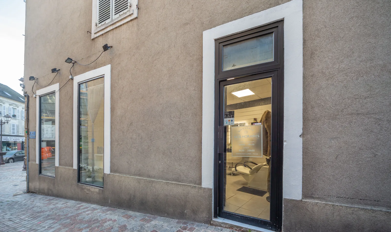 Radiance Institut - Onglerie Melun - OneBooking