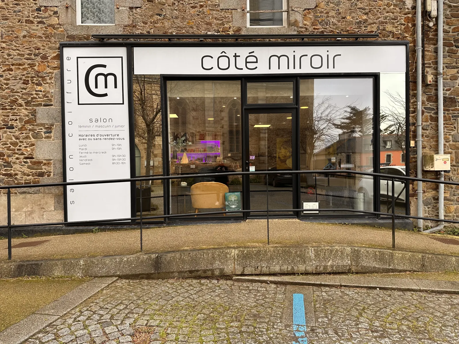 Coté Miroir - Coiffure Pordic - OneBooking