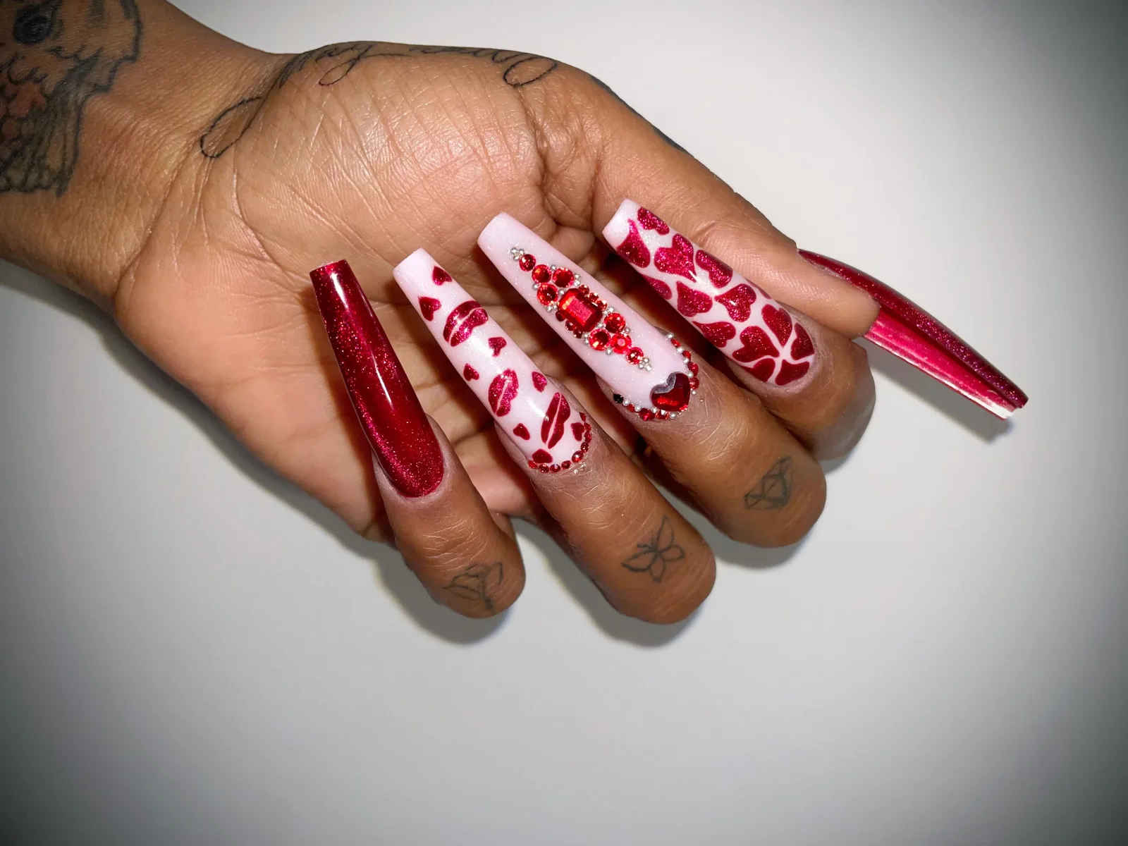 May Nails - Onglerie Le Pradet - OneBooking