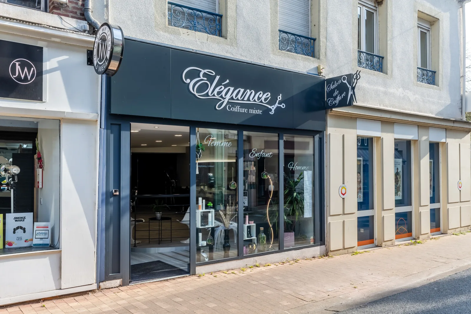 Elegance coiffure - Coiffure Cosne-Cours-sur-Loire - OneBooking