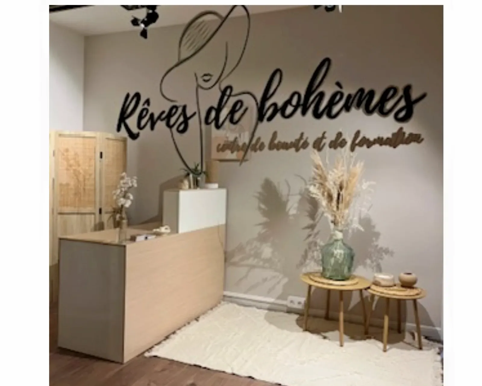 Rêves de bohèmes - Onglerie Piolenc - OneBooking