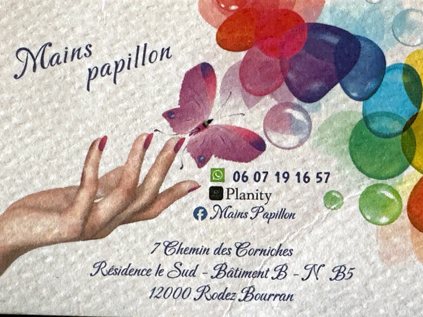 Mains Papillon - Onglerie Rodez - OneBooking