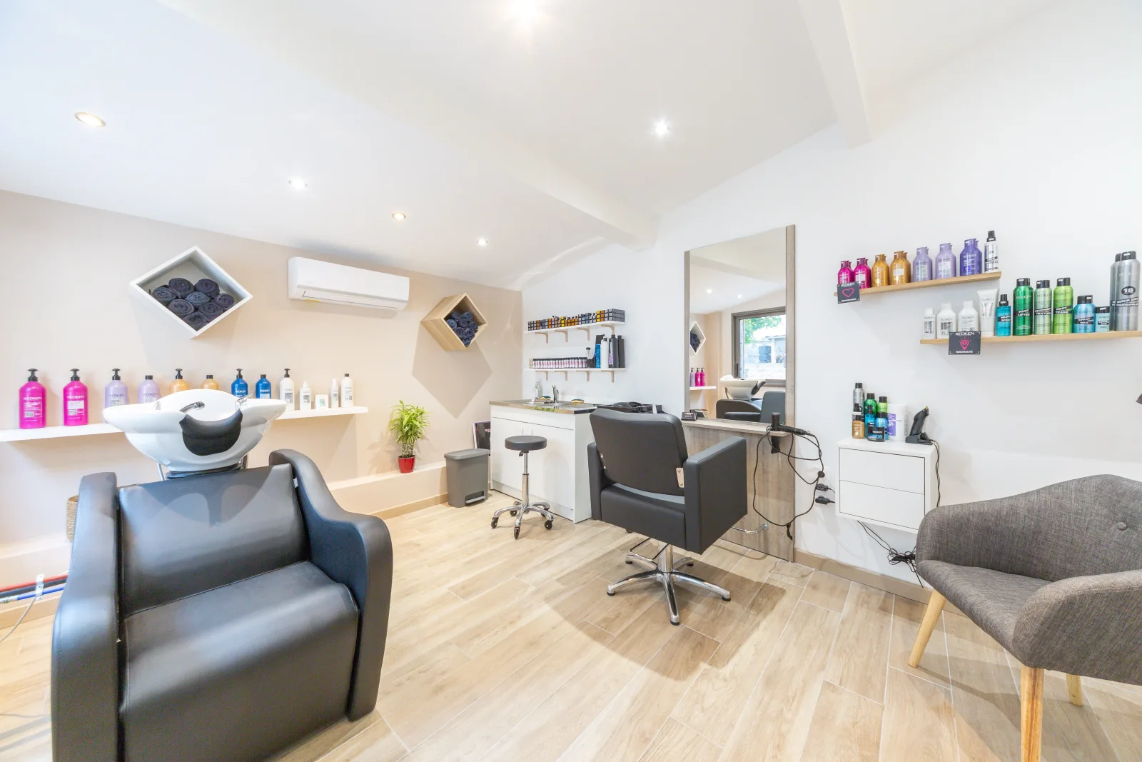 M'coiffure - Coiffure Guignes - OneBooking