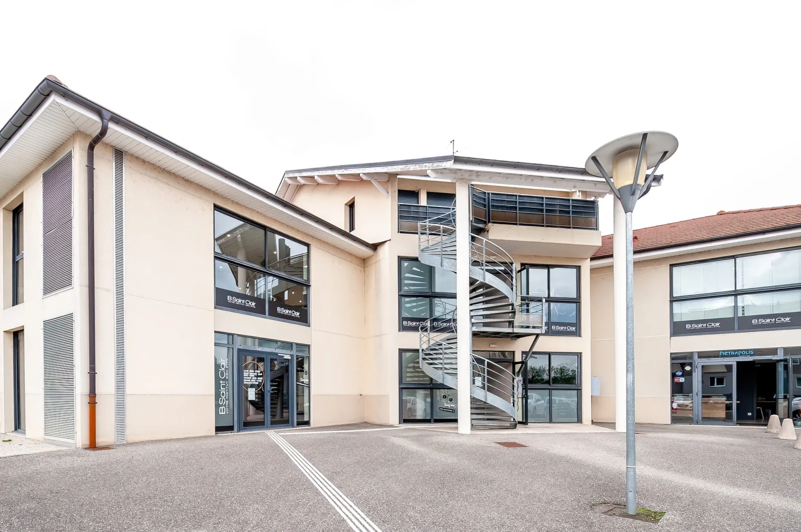 B Saint-Clair - Coiffure Ornex - OneBooking