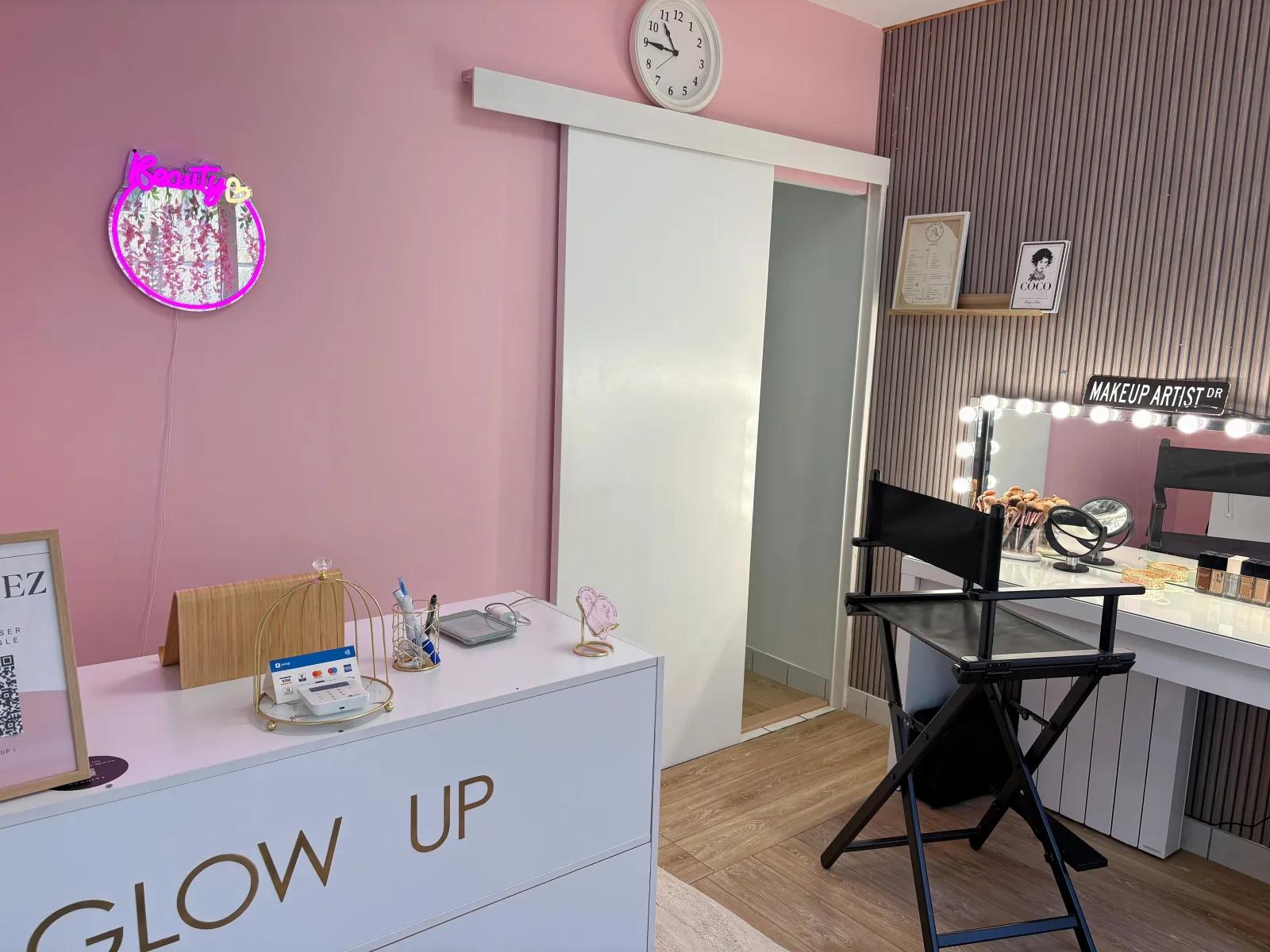 Glow up by mel - Institut de beauté Lannion - OneBooking