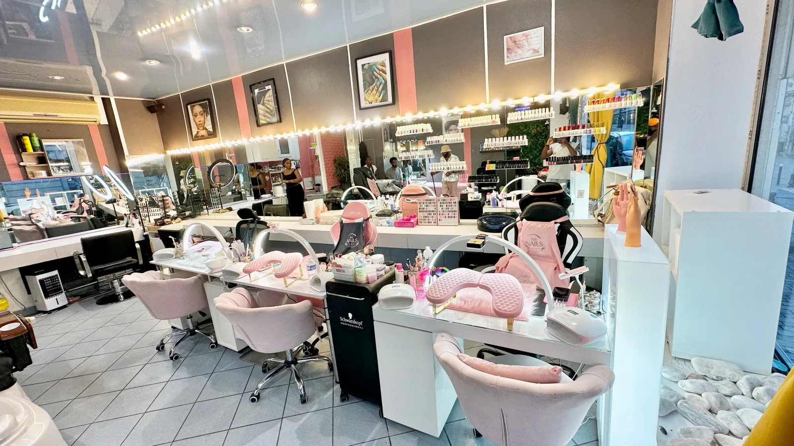 Fab’Nails - Coiffure Melun - OneBooking