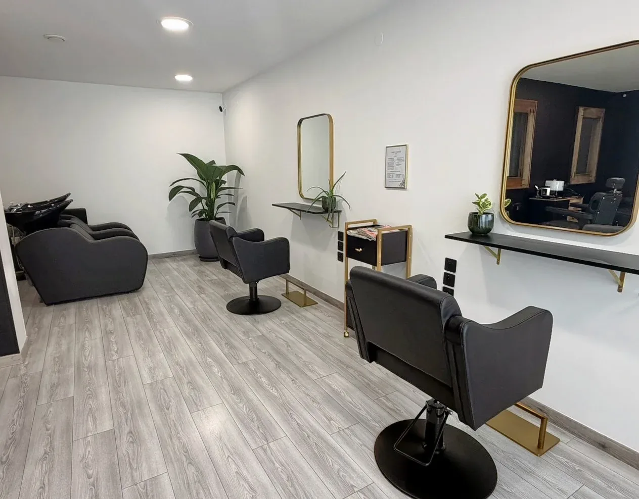 Pauline Villeneuve - Experte Capillaire ( anciennement Mod’s & Coiffure) - Coiffure La Rochelle - OneBooking