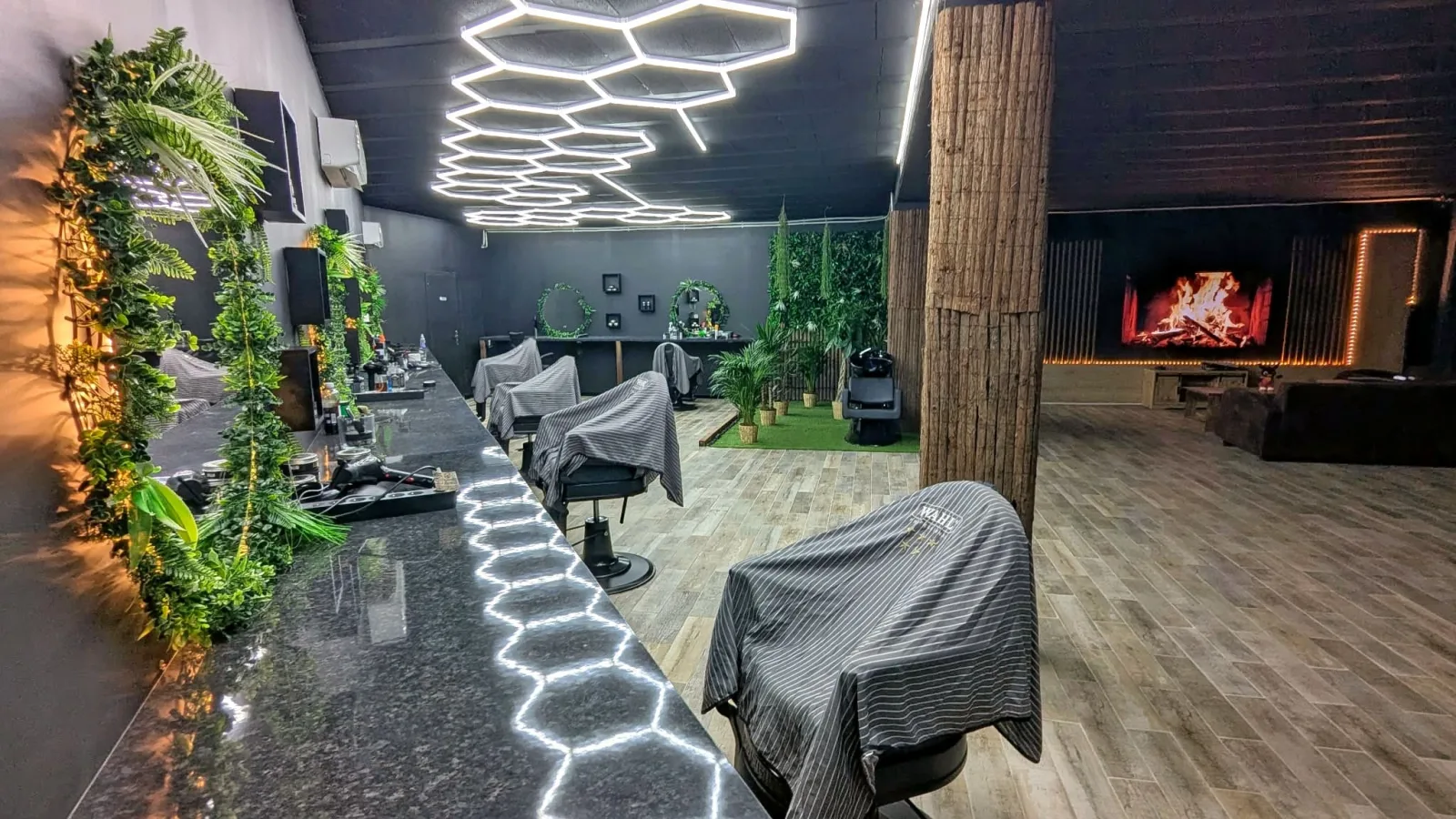 733 Barber Shop - Coiffeur & Barbier - Coiffure La Seyne-sur-Mer - OneBooking