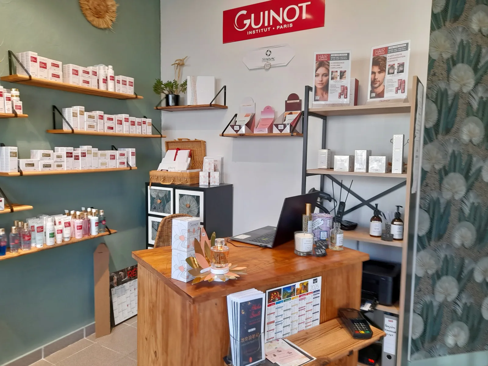 Absolue Beaute - Onglerie La Rochelle - OneBooking