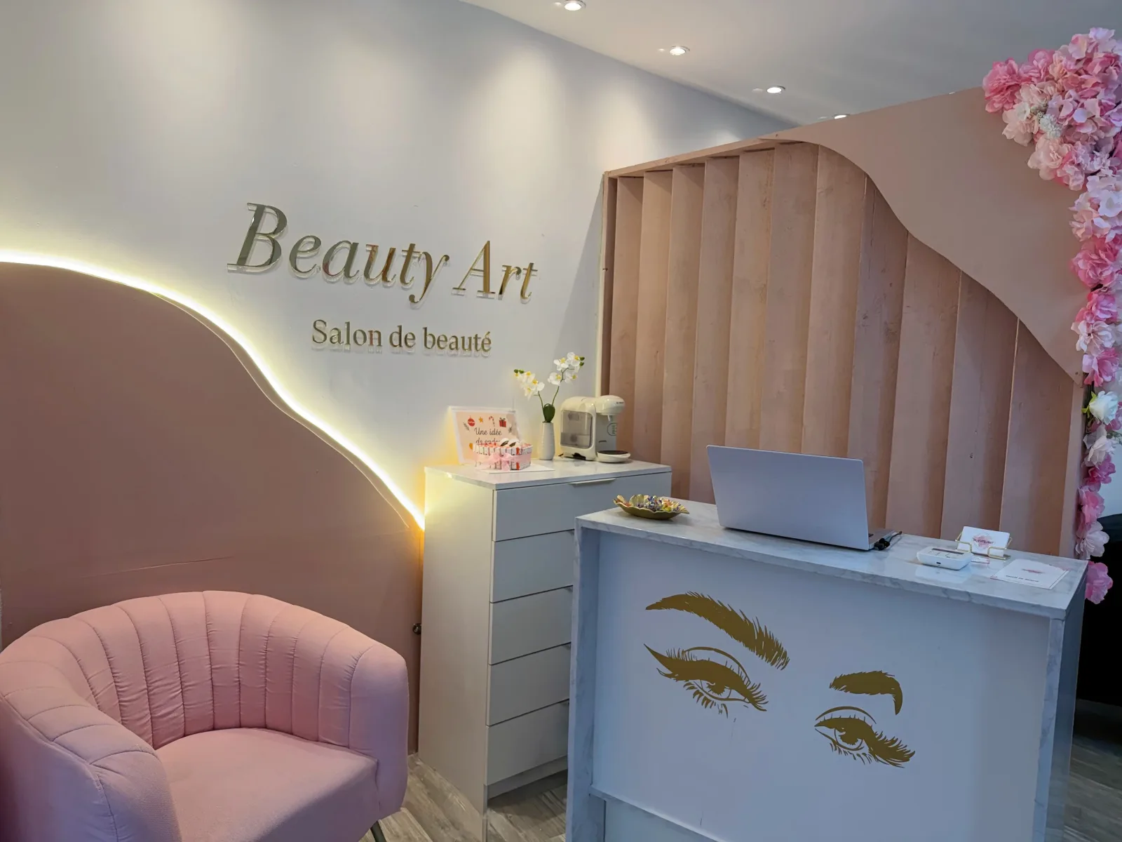 Beauty Art - Onglerie Rodez - OneBooking