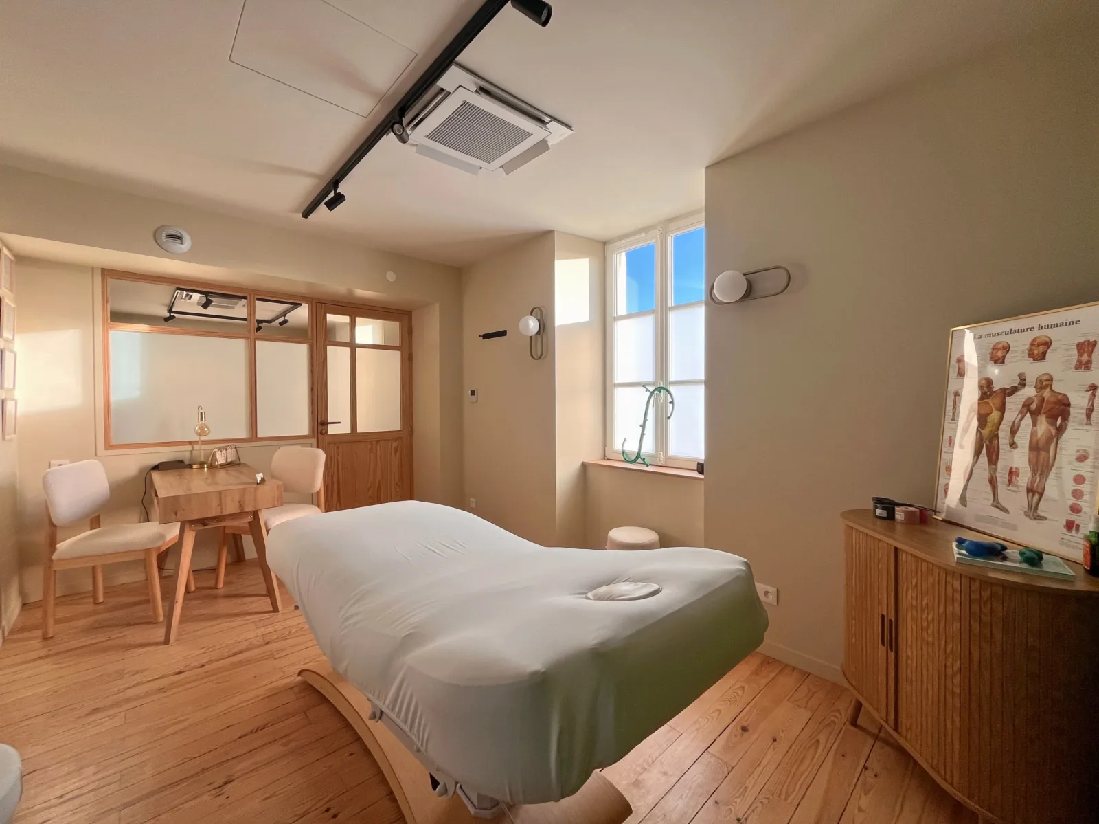 ALTHIORA & KIN - Massage La Rochelle - OneBooking