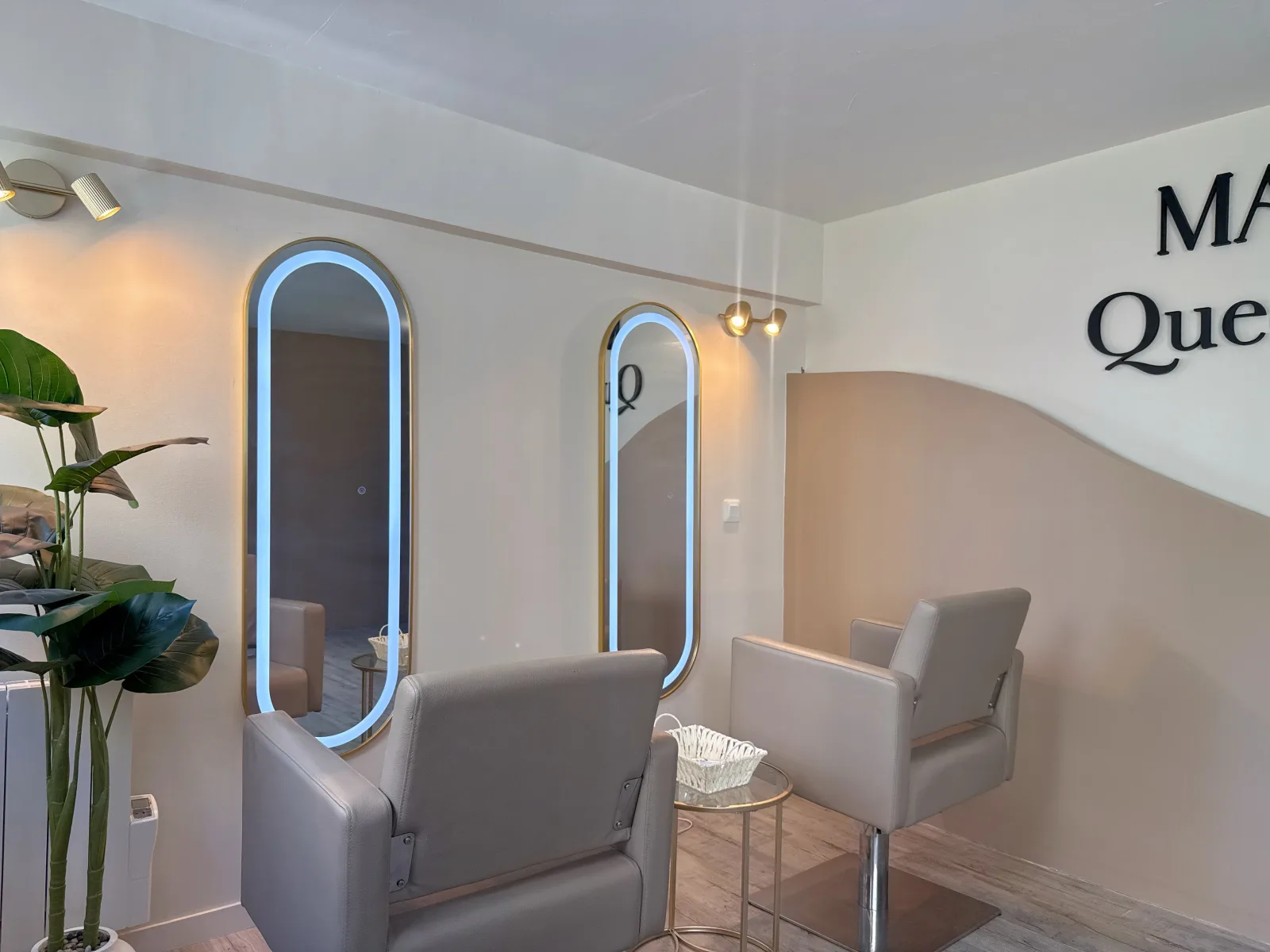 Maison Queenzira - Coiffure Meudon - OneBooking
