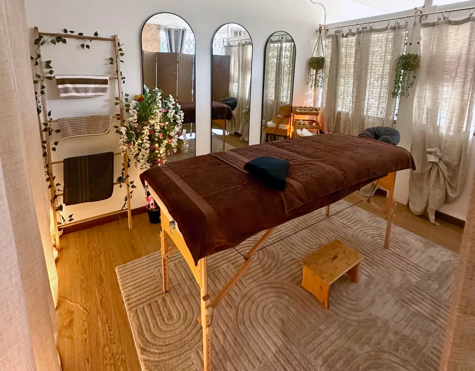 Solune Yoga Studio - Centre de Bien-Être - Massage Le Grau-du-Roi - OneBooking