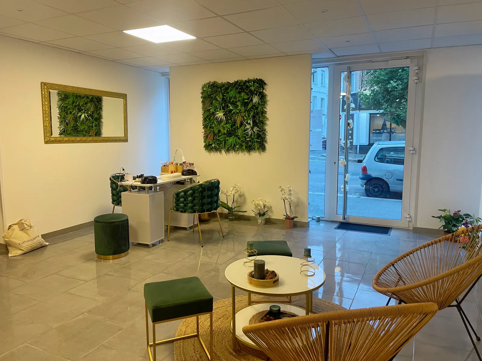 Perla secret - Onglerie Elbeuf - OneBooking