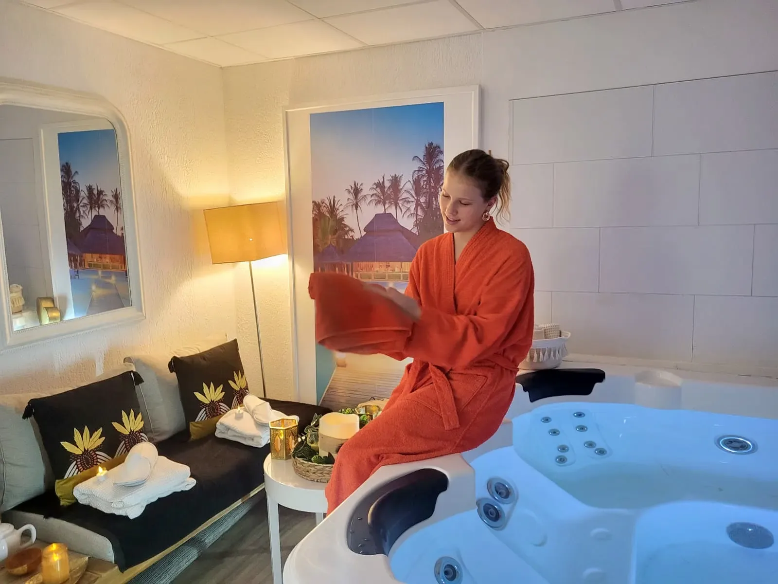 Clin d'Oeil Centre Esthétique Institut Beauté Soin Corps Balnéo UV - Onglerie Oloron-Sainte-Marie - OneBooking