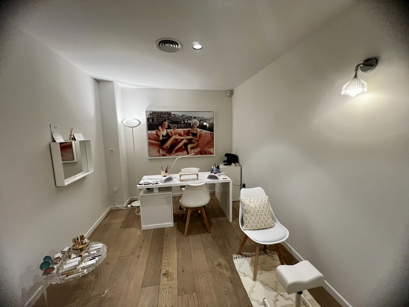 Chic Nails Studio & Secret Eyes - Onglerie Le Pradet - OneBooking