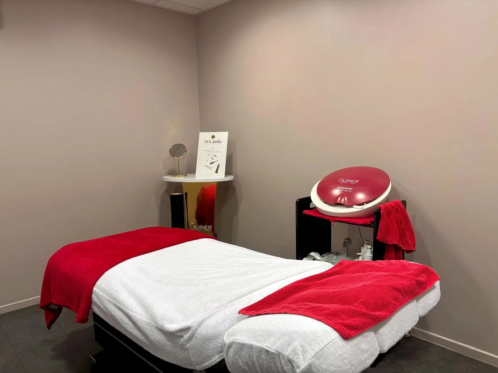 Institut Oriasis - Institut de beauté Oloron-Sainte-Marie - Institut Oriasis - Photo Galerie - OneBooking