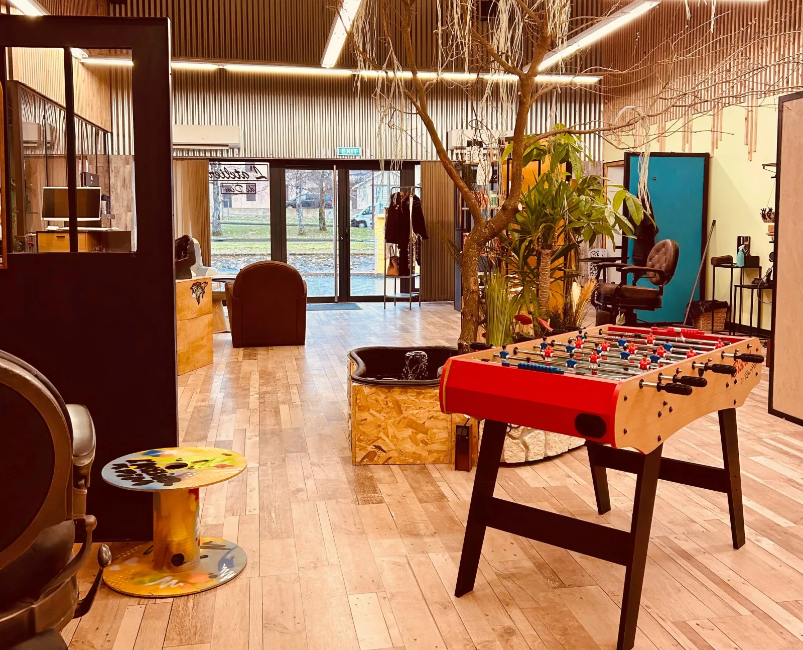 L’atelier de Dim - Coiffure Digoin - L’atelier de Dim - Photo Galerie - OneBooking