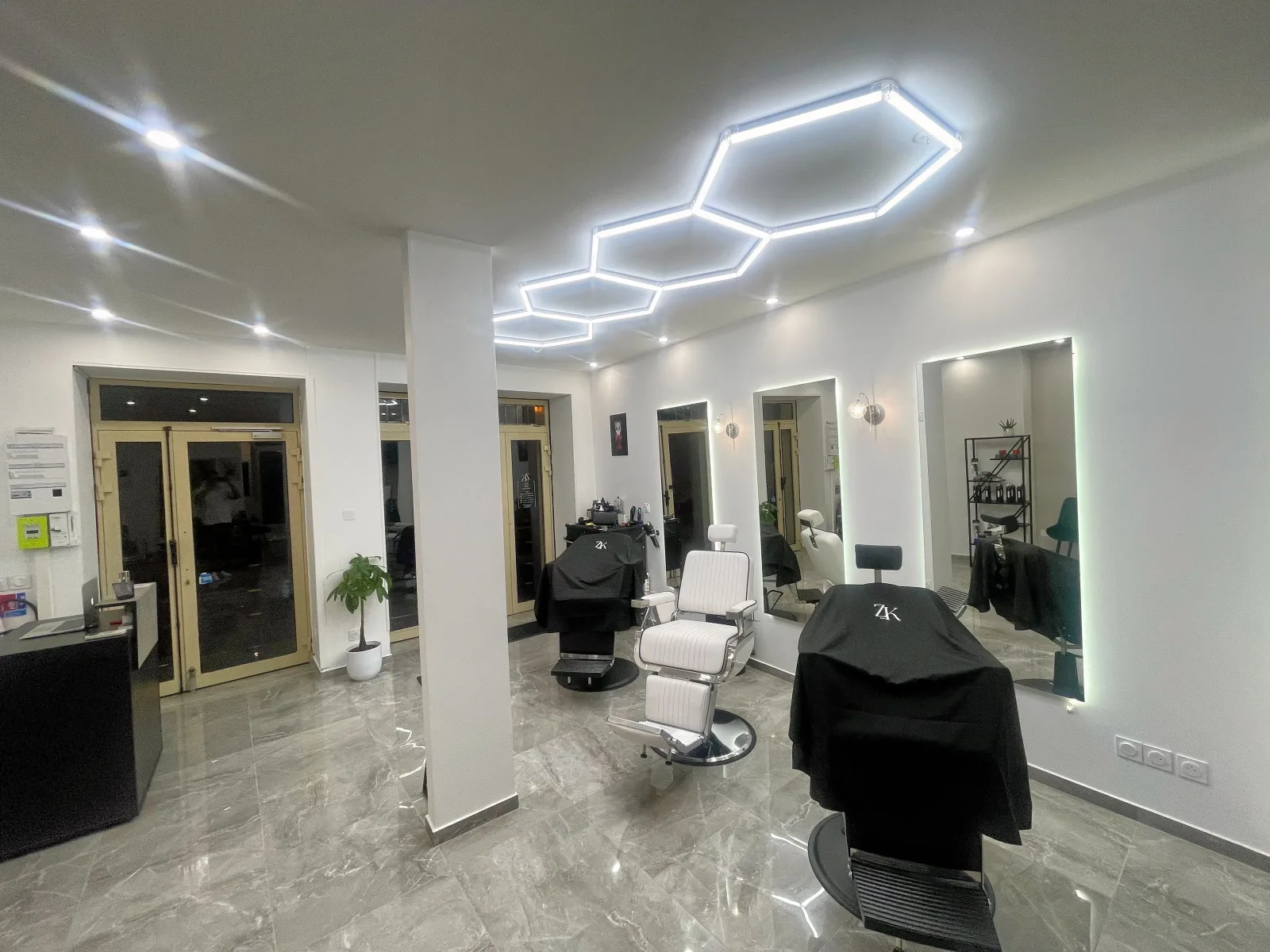 ZK Hair - Barbier Vichy - ZK Hair - Photo Galerie - OneBooking