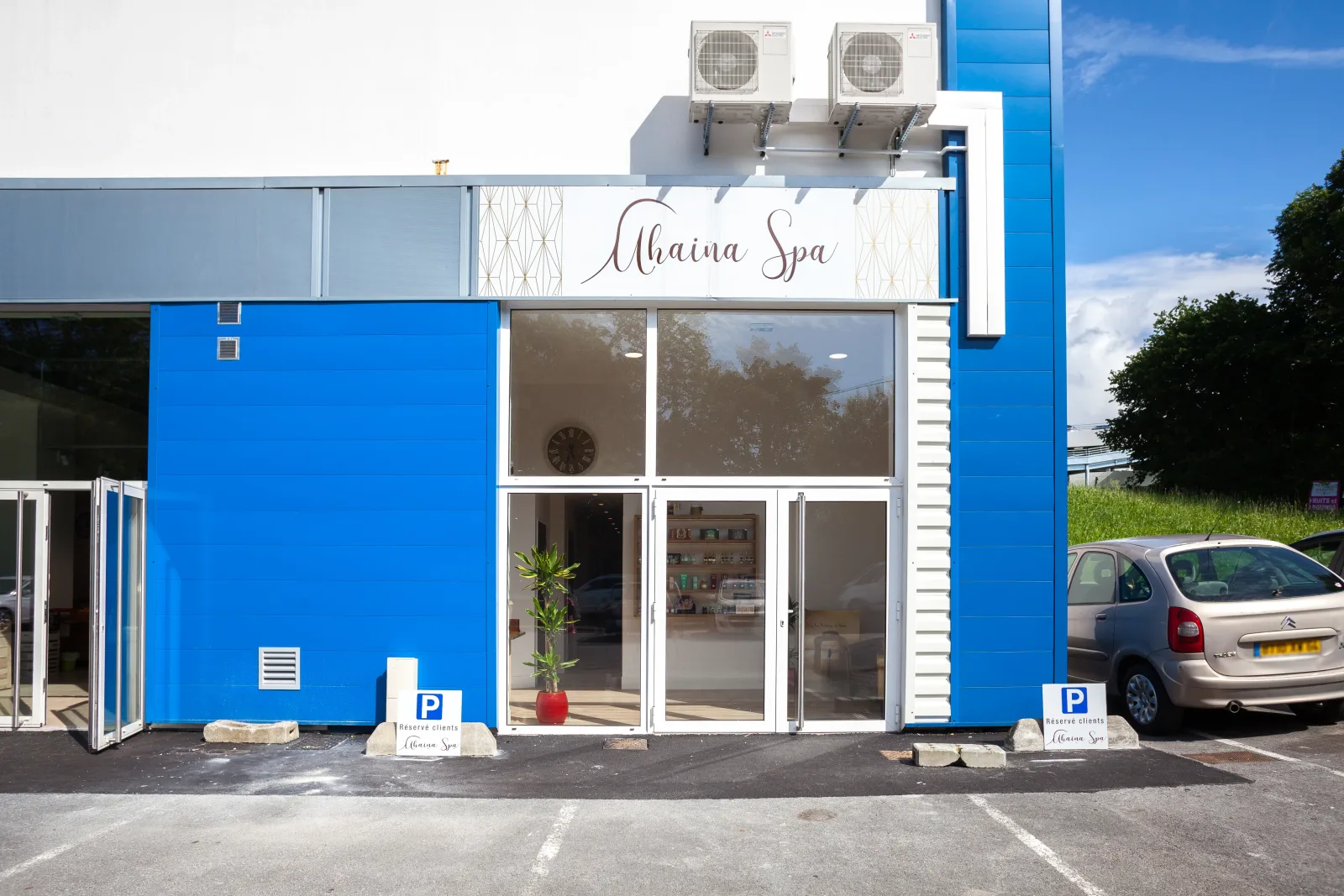 Uhaina Spa et Institut de Beauté - Onglerie Urrugne - Uhaina Spa et Institut de Beauté - Photo Galerie - OneBooking