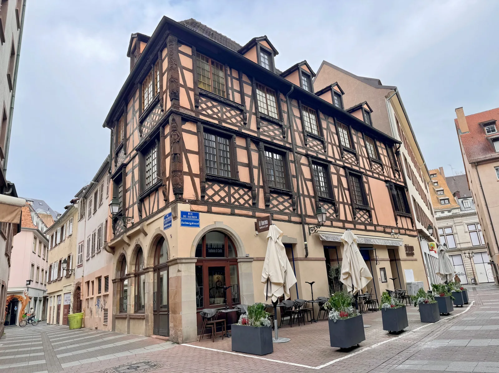 Coiffé par Serge - Coiffeur indépendant LA SUITE - Coiffure Strasbourg - LA SUITE - Photo Galerie - OneBooking
