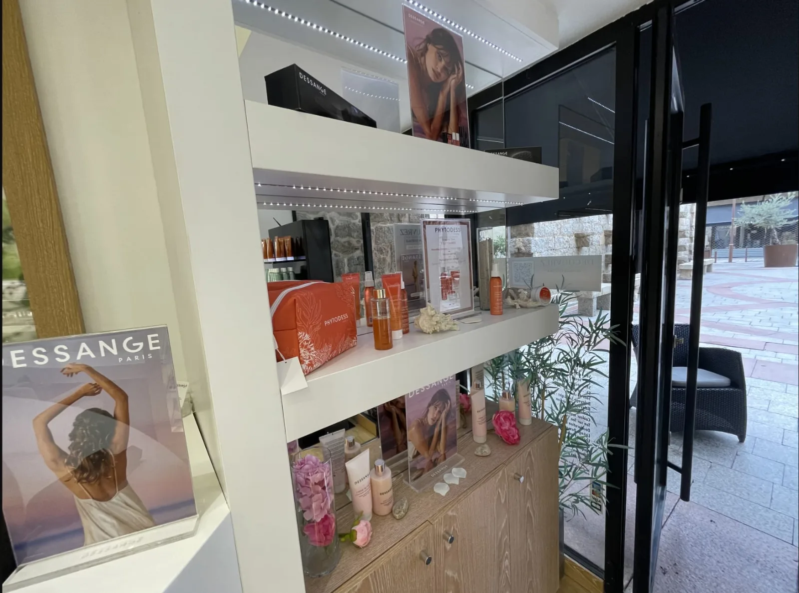 DESSANGE - Porto-Vecchio - Coiffure Porto-Vecchio - DESSANGE - Porto-Vecchio - Photo Galerie - OneBooking