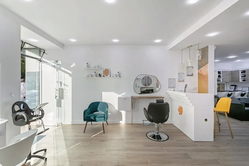 Alyn Beauté - Coiffure Le Pecq - Alyn Beauté - Photo Galerie - OneBooking
