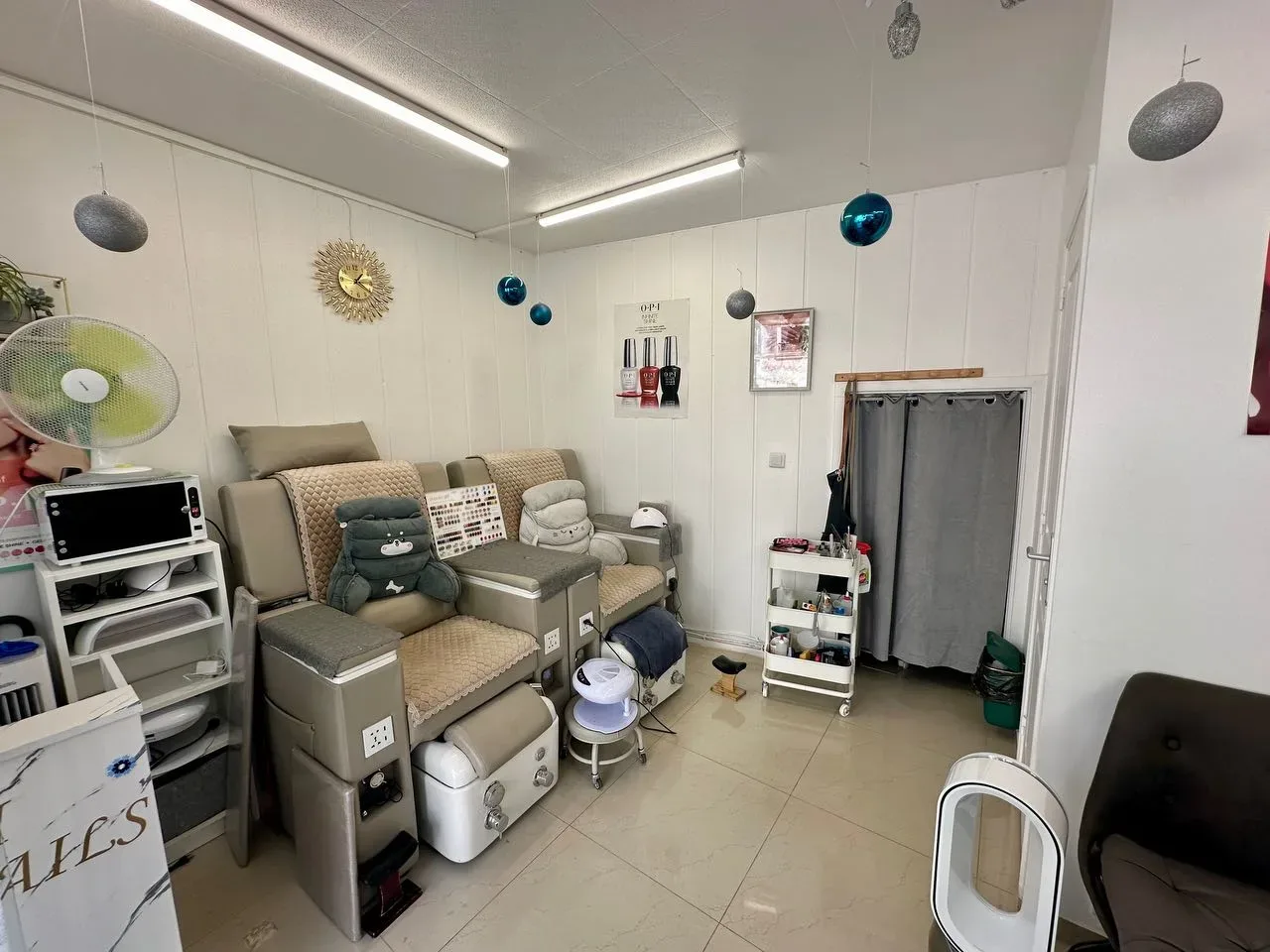 Mini Nails - Onglerie Palaiseau - Mini Nails - Photo Galerie - OneBooking