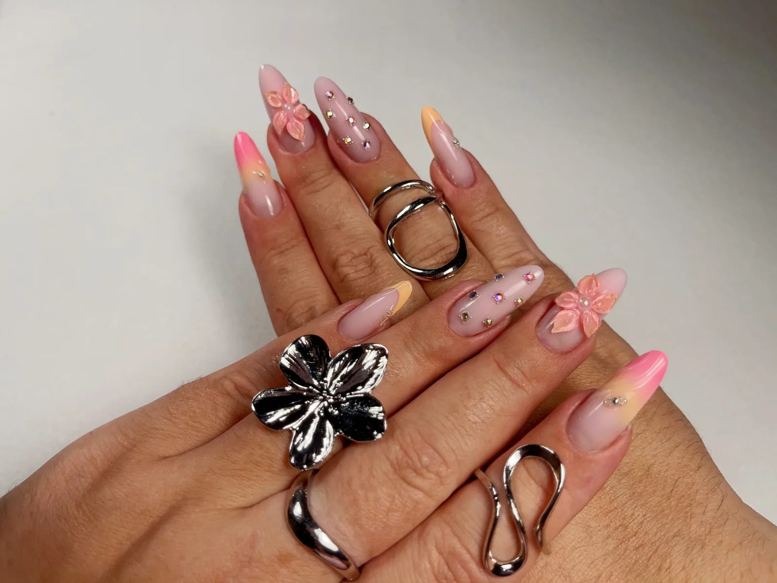 Nails by A - Onglerie Lagnieu - Nails by A - Photo Galerie - OneBooking
