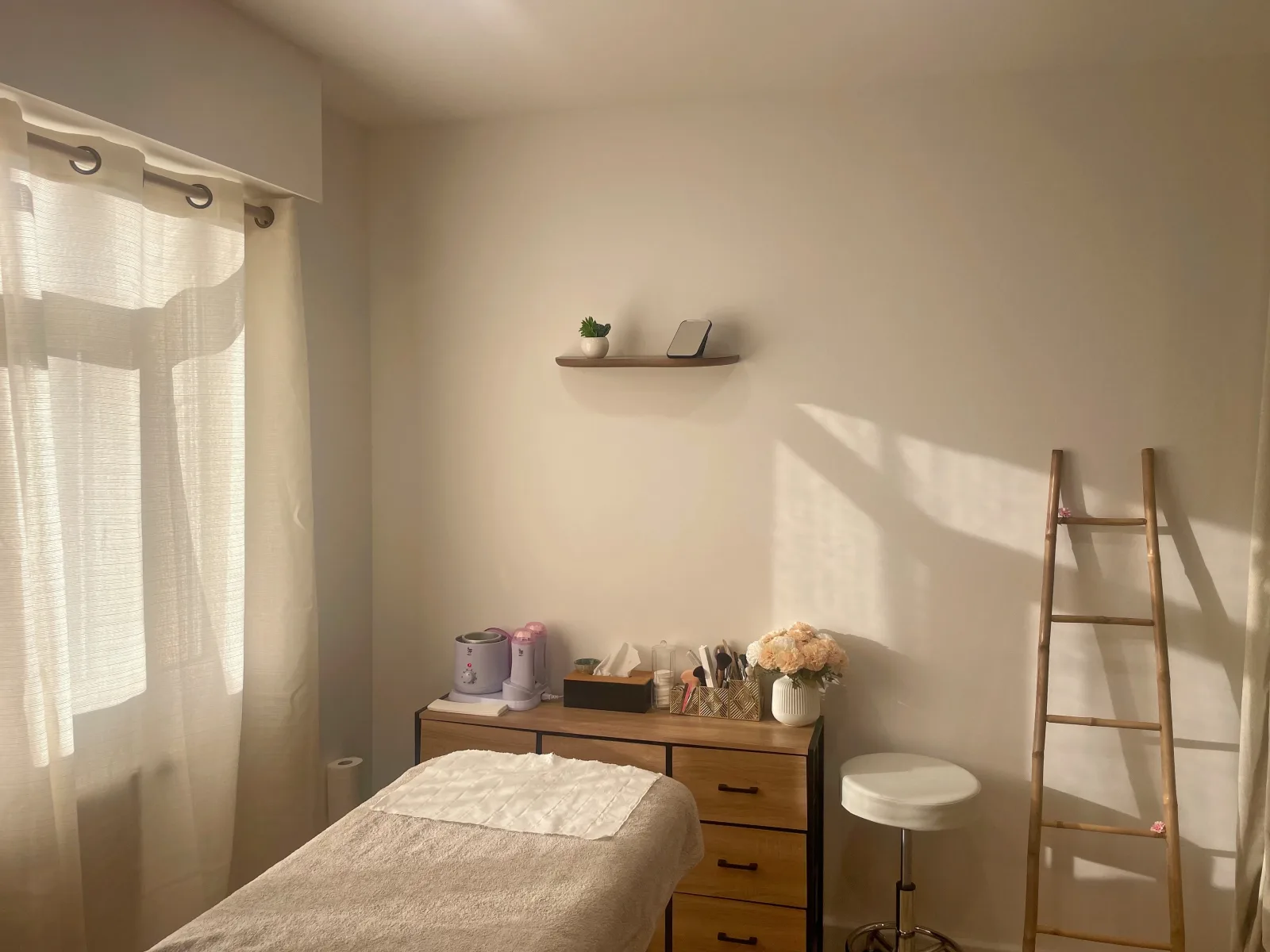 Les jolis Blooms - Instant Beauté - Coiffure Bouaye - Les jolis Blooms - Instant Beauté - Photo Galerie - OneBooking
