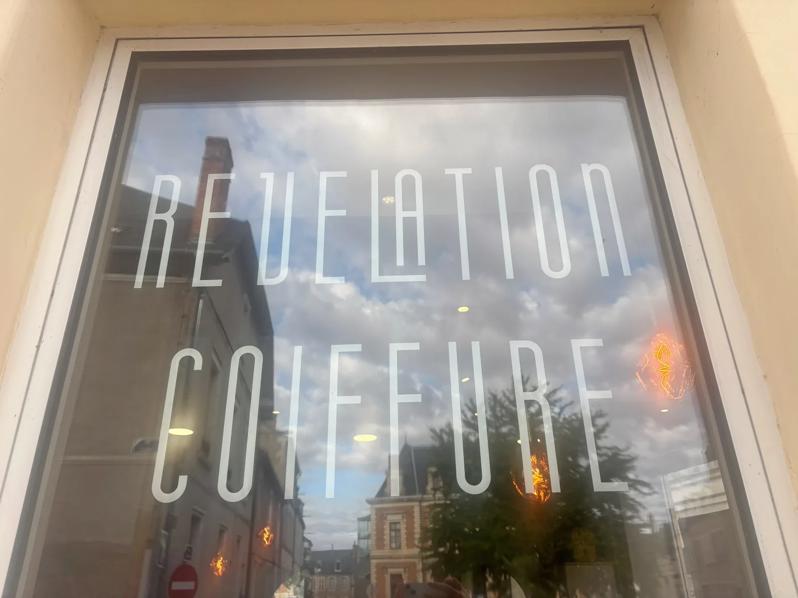 Revelation Coiffure - Coiffure Cosne-Cours-sur-Loire - Revelation Coiffure - Photo Galerie - OneBooking