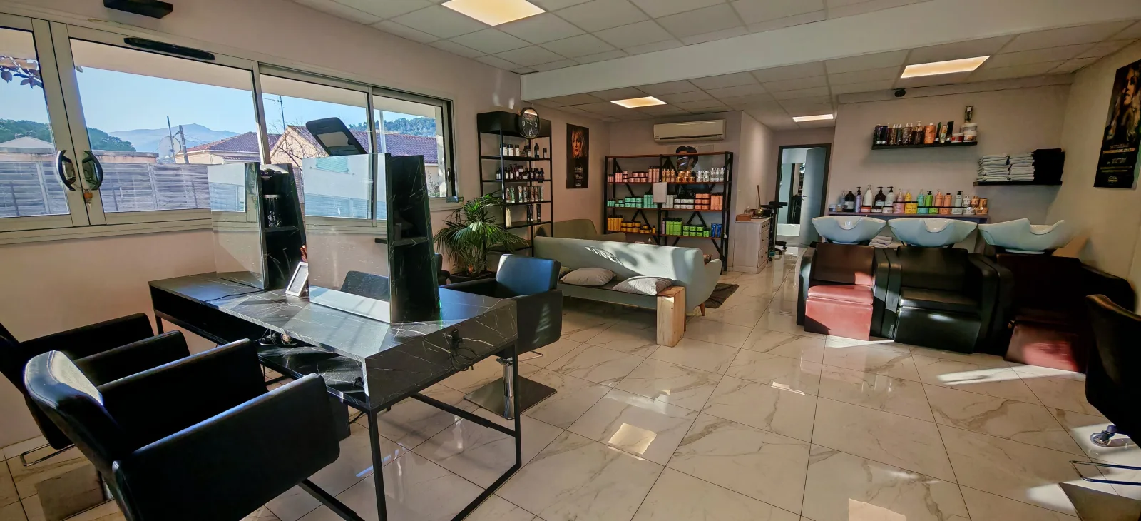 AMC Coiffure & Spa - Coiffure Borgo - AMC Coiffure & Spa - Photo Galerie - OneBooking