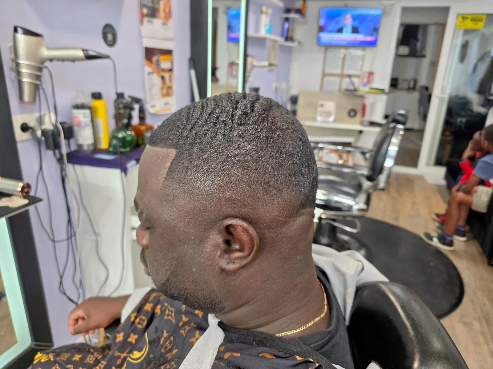 RD Laser Coiffure - Coiffure Melun - RD Laser Coiffure - Photo Galerie - OneBooking