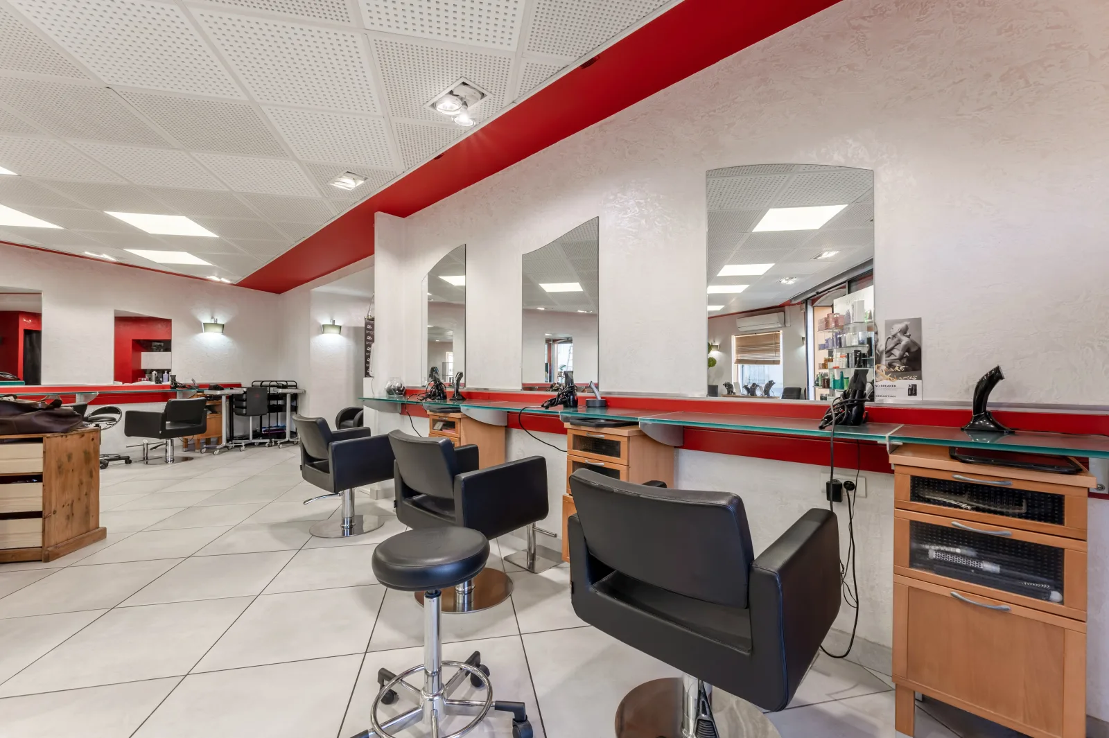 Siroco Coiffure - Coiffure Vauvert - Siroco Coiffure - Photo Galerie - OneBooking