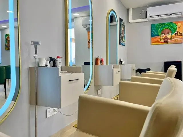 BoucleCrépus - Coiffure Villefranche-sur-Saône - BoucleCrépus - Photo Galerie - OneBooking