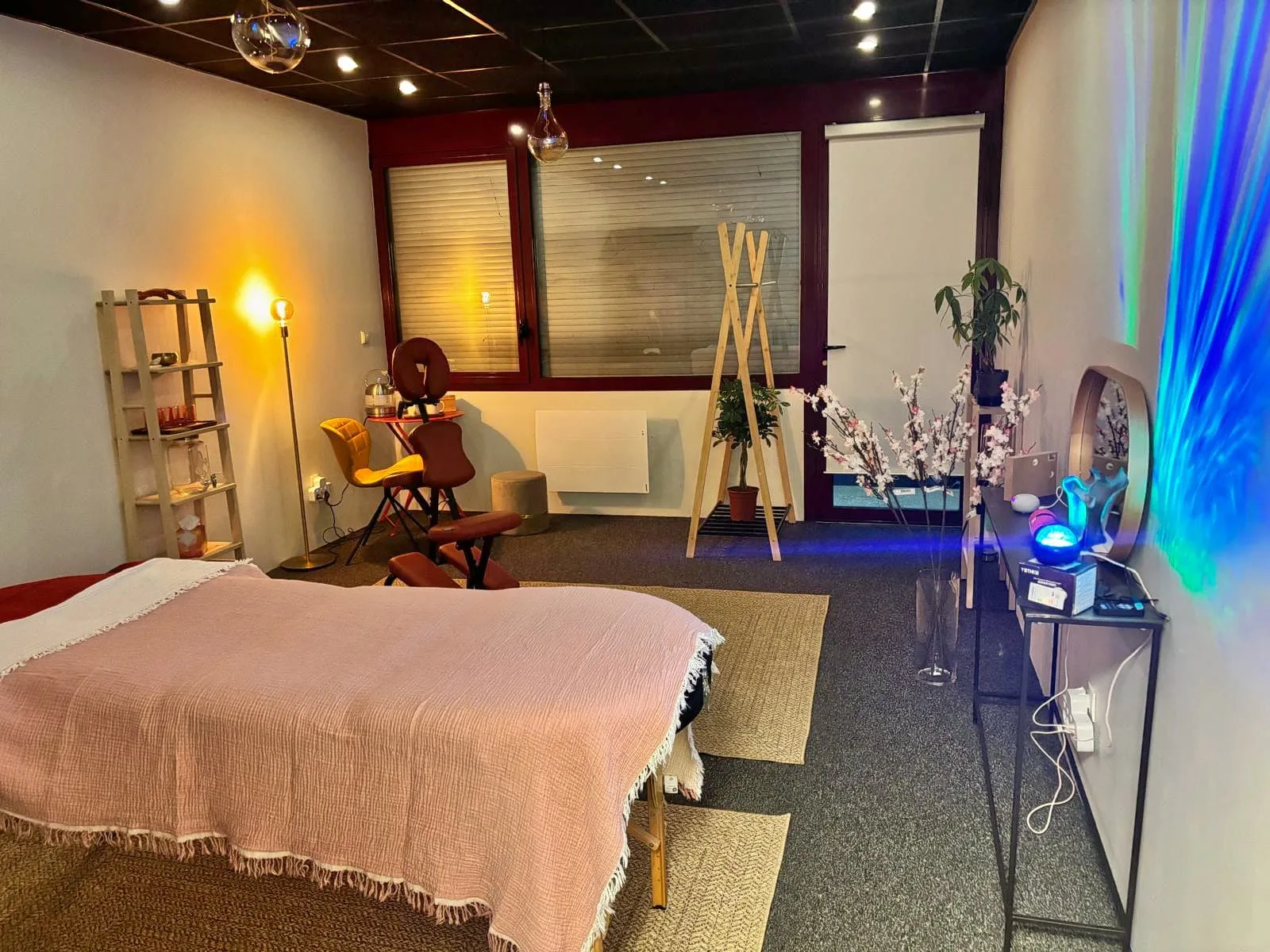 Terre de massages - Massage Tassin-la-Demi-Lune - Terre de massages - Photo Galerie - OneBooking