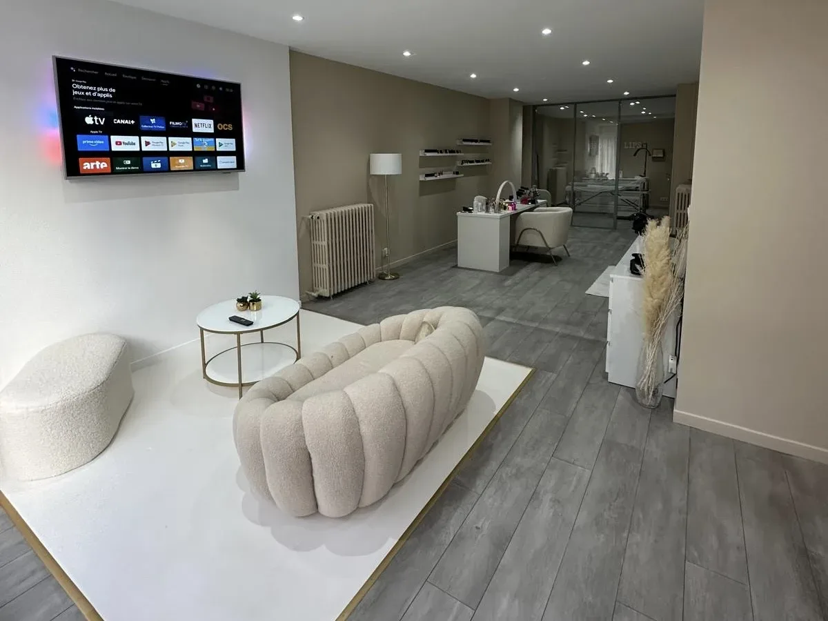 Concept by C - Onglerie Lisieux - Concept by C - Photo Galerie - OneBooking