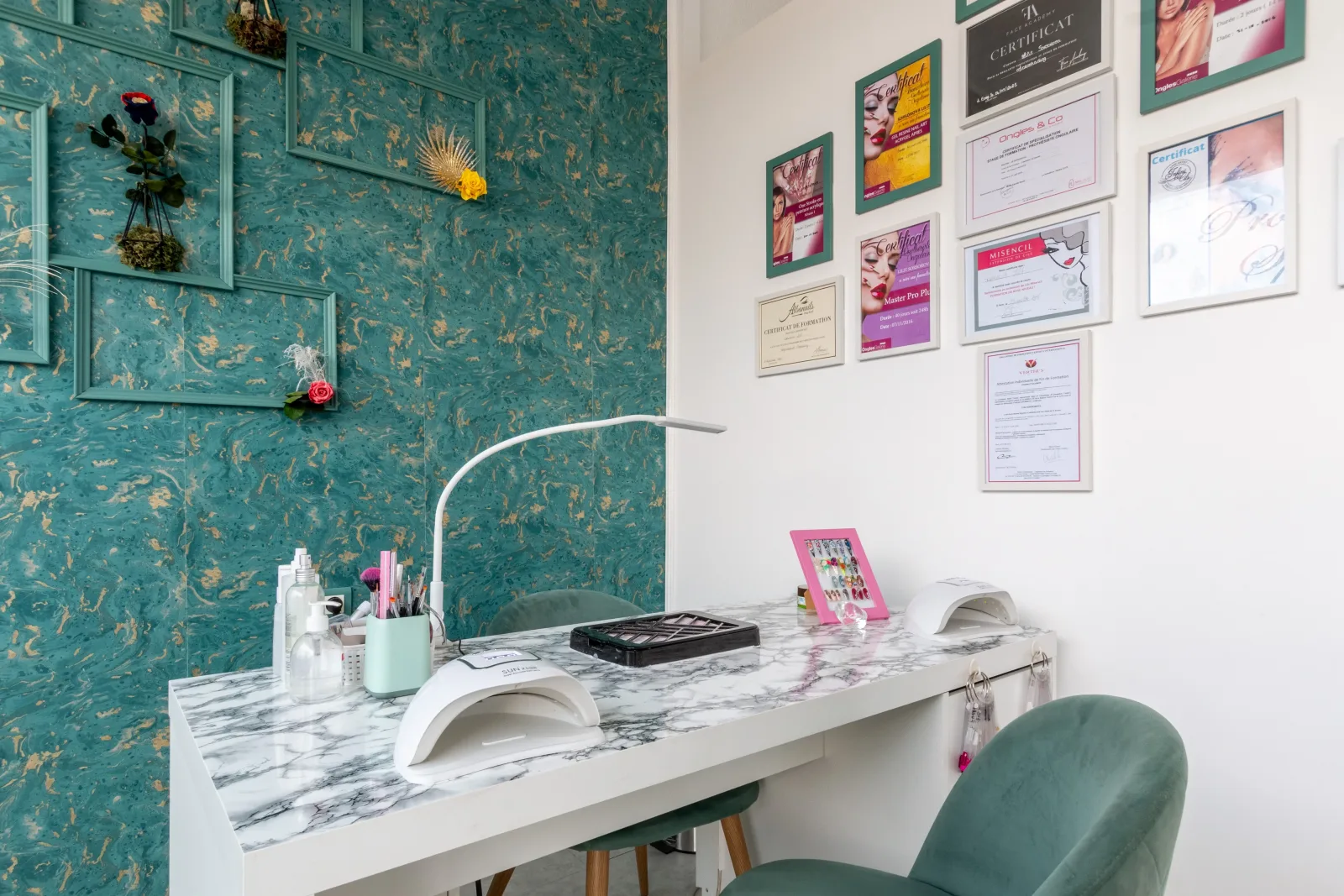 Lilit Beauty 37 - Onglerie Joué-lès-Tours - Lilit Beauty 37 - Photo Galerie - OneBooking