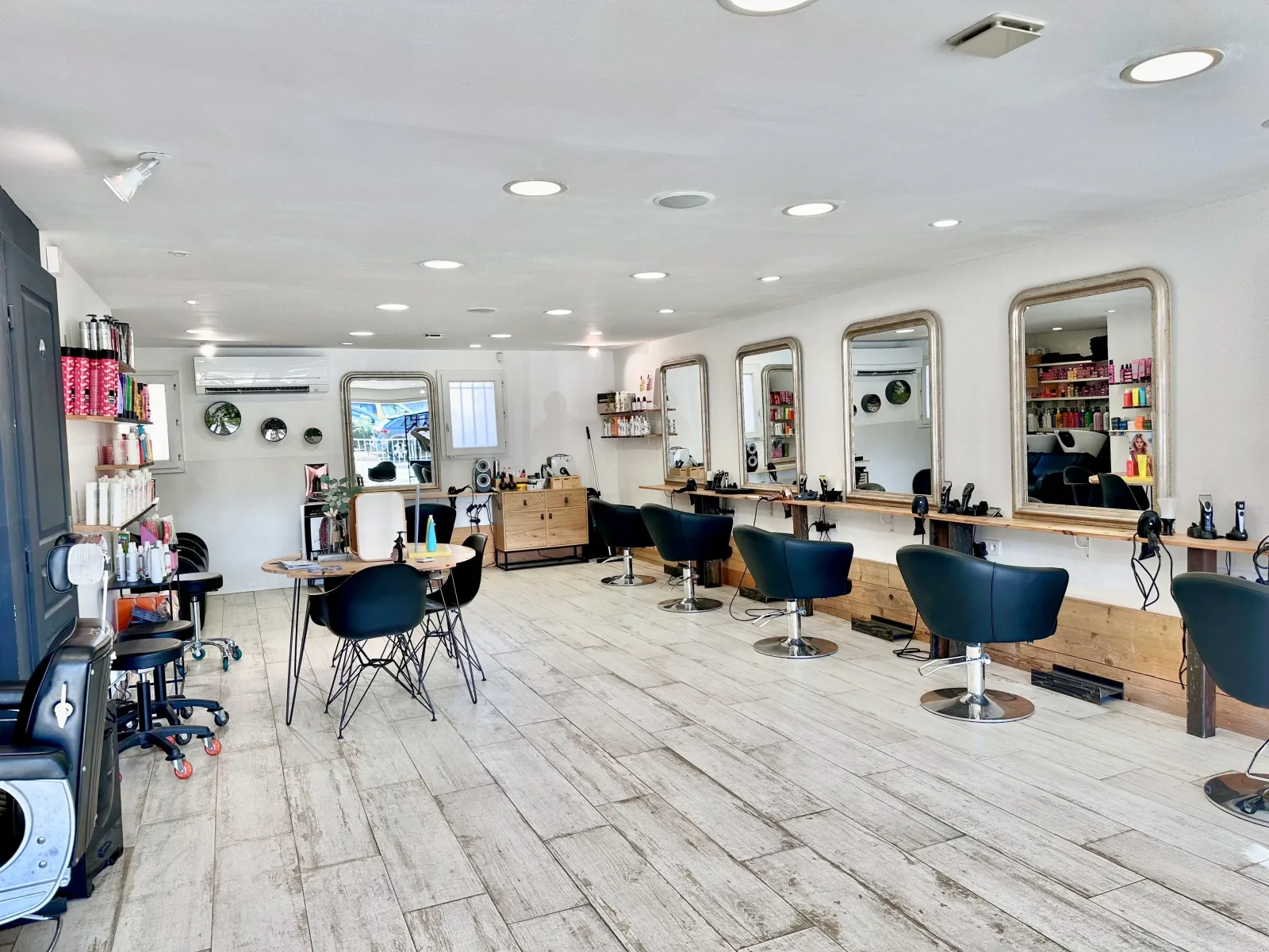 Distroy Coiffure & Barbier By Julie - Coiffure Rousset - Distroy Coiffure & Barbier By Julie - Photo Galerie - OneBooking
