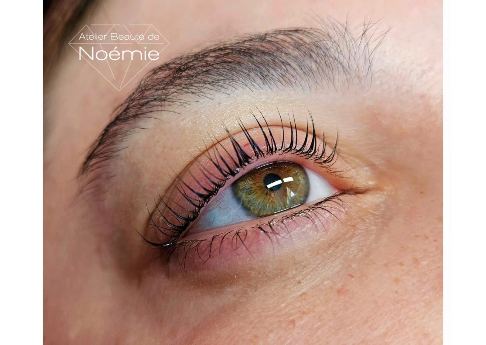 Atelier Beauté de Noémie - Coiffure Lagord - Atelier Beauté de Noémie - Photo Galerie - OneBooking