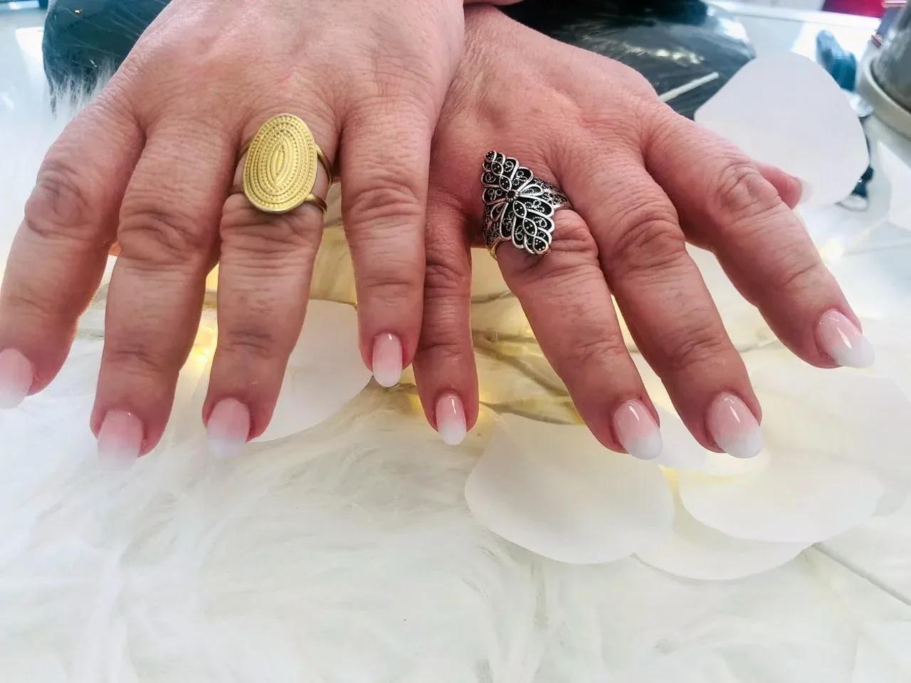 Glow up Nails & Beauty - Institut de beauté Melun - Glow up Nails & Beauty - Photo Galerie - OneBooking