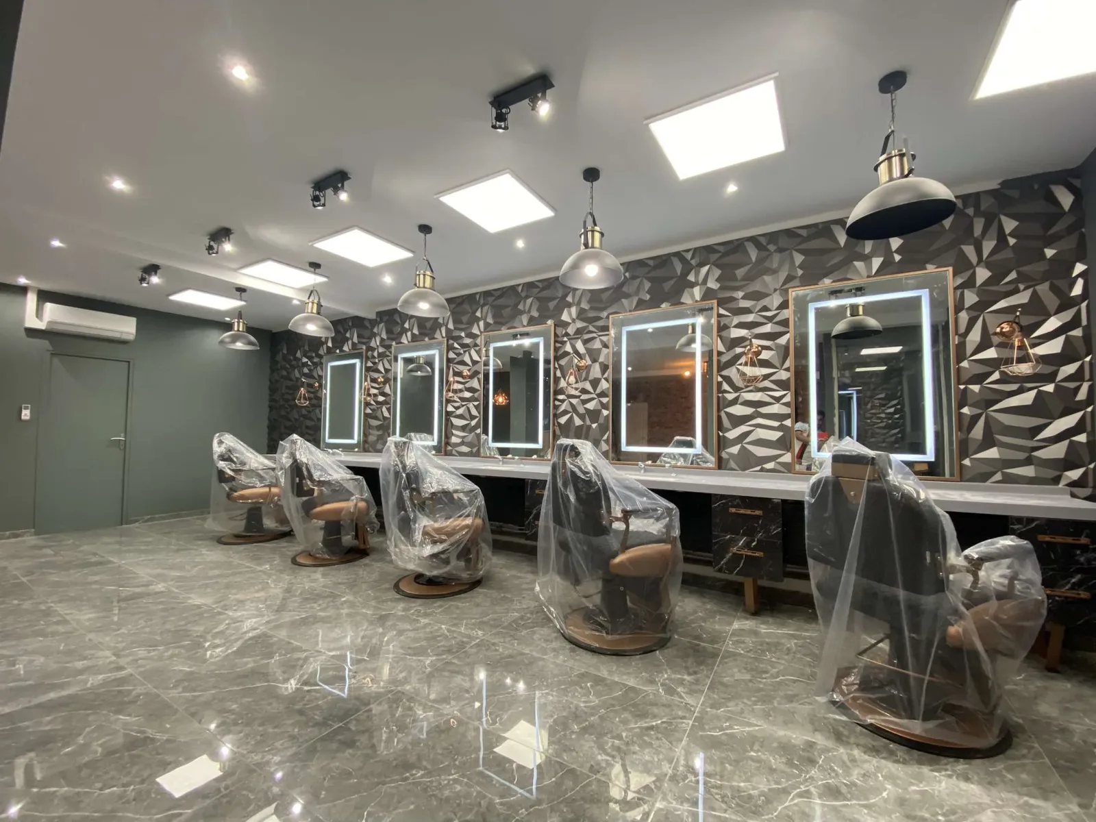 Ek Pro HairStylist - Meinau - Coiffure Strasbourg - Ek Pro HairStylist - Meinau - Photo Galerie - OneBooking