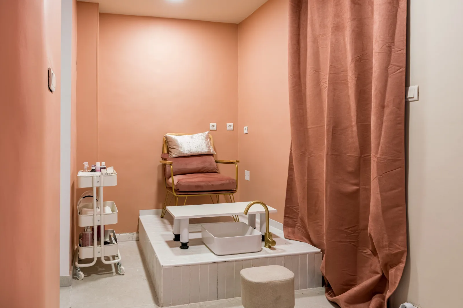Le salon d’Ela - Onglerie Orange - Le salon d’Ela - Photo Galerie - OneBooking