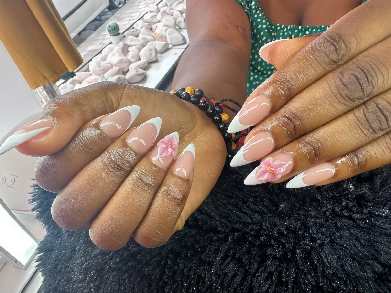 Fab’Nails - Coiffure Melun - Fab’Nails - Photo Galerie - OneBooking