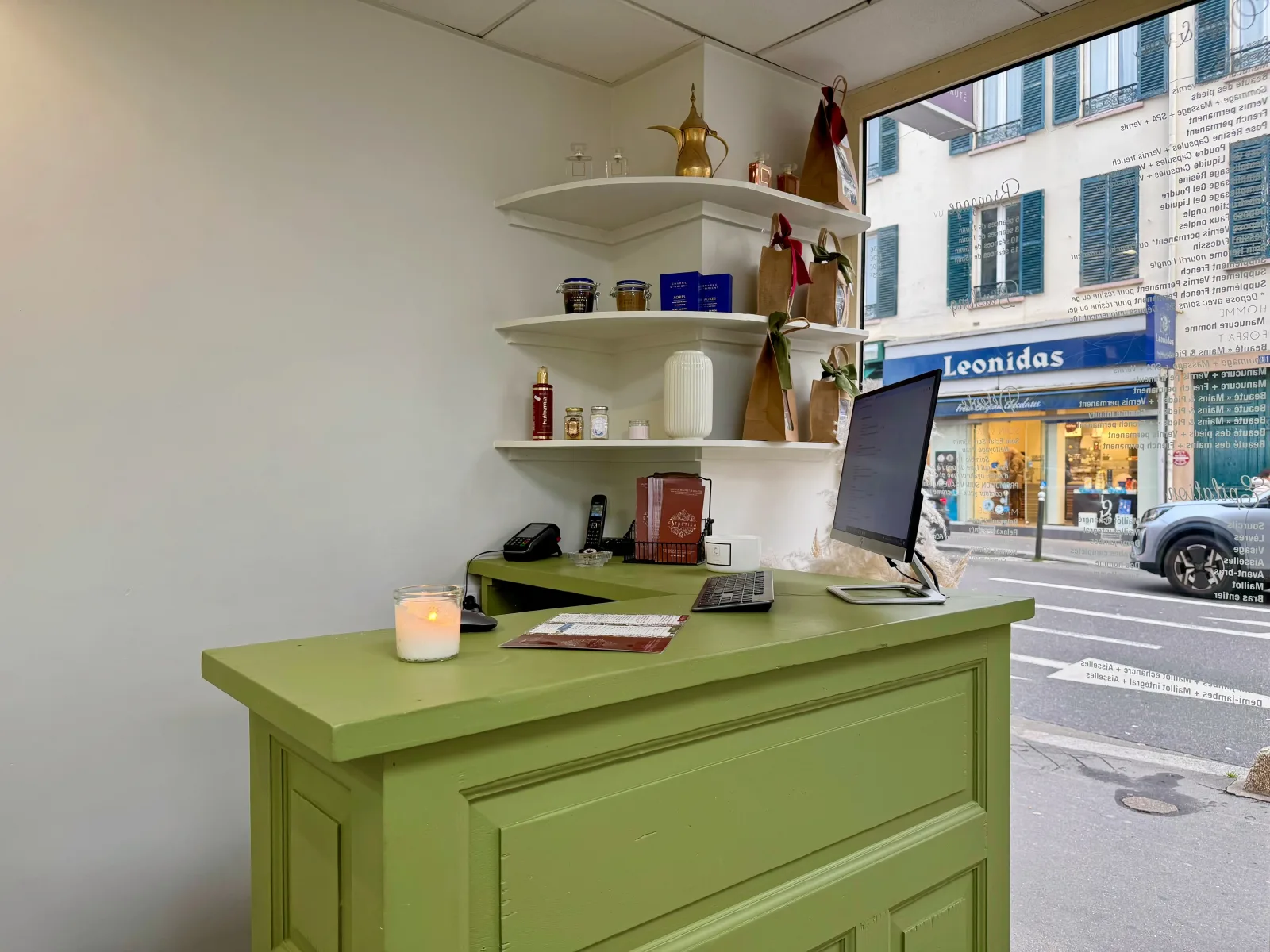 Esthetika - Onglerie Boulogne-Billancourt - Esthetika - Photo Galerie - OneBooking